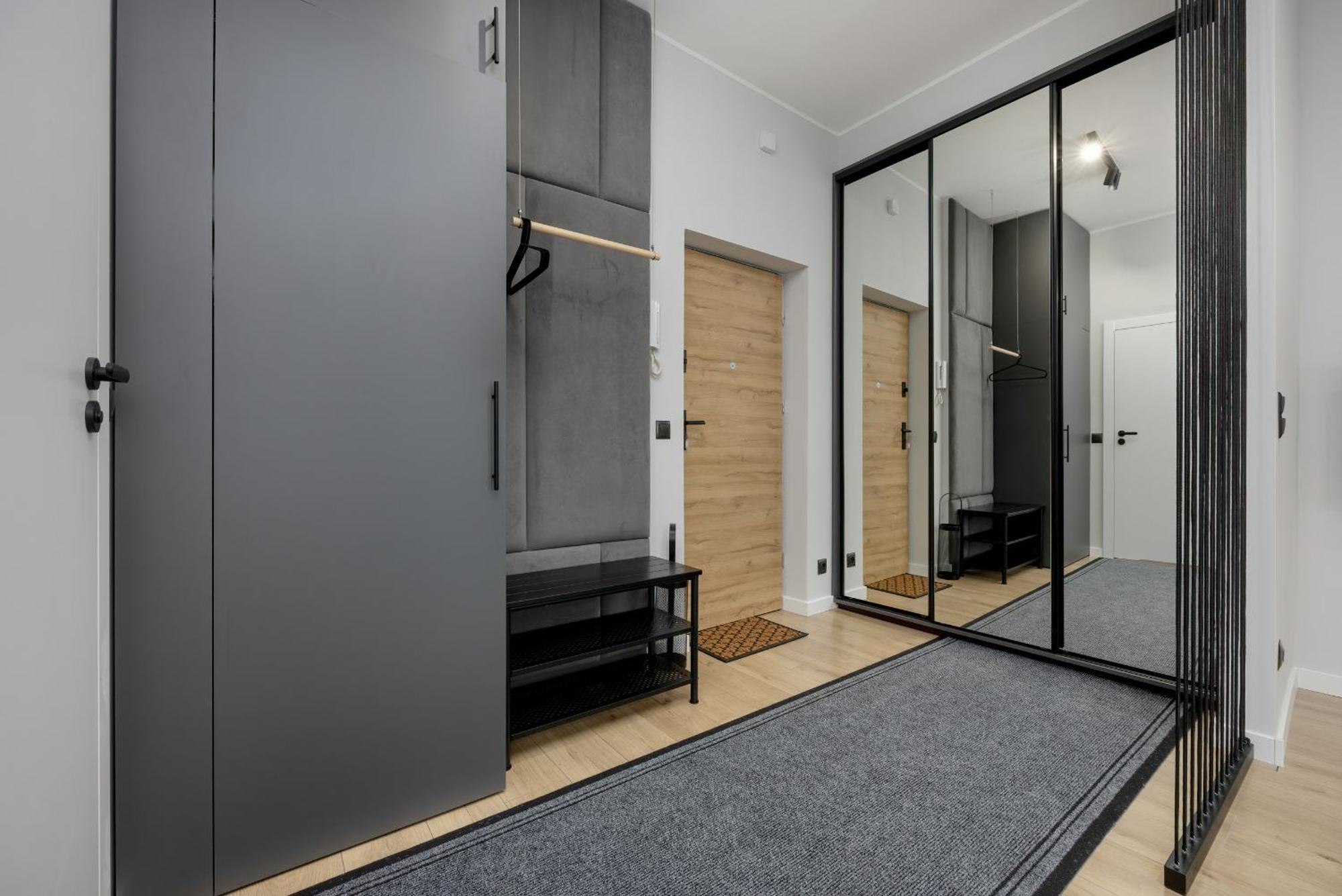 Exclusive Grey And Red Apartment In Warsaw Center By Noclegi Renters 외부 사진